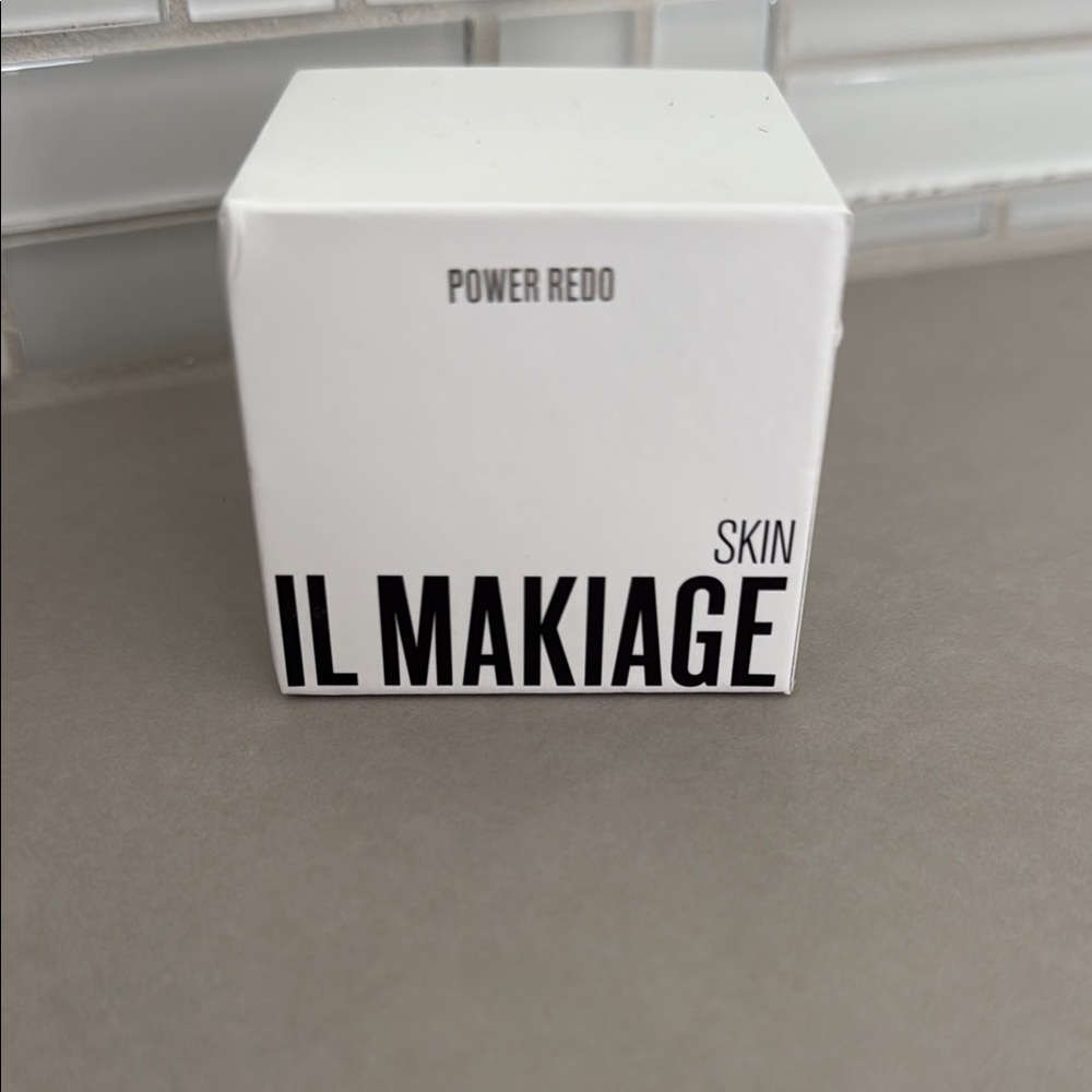 IL MAKIAGE Skin Power Redo Cream - White